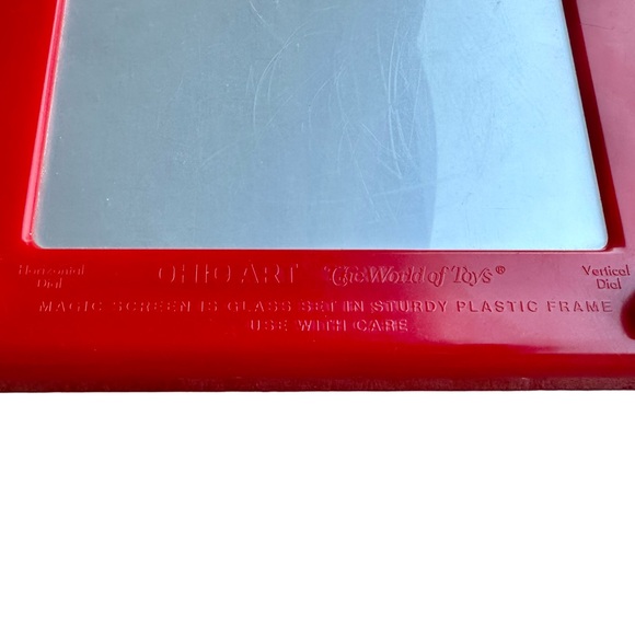 Magic Etch-A-Sketch Toy - Picture 2 of 9